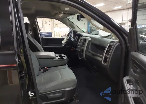 2015 Ram 1500 St z USA, uszkodzony, nr VIN 1C6RR7FG7FS503619